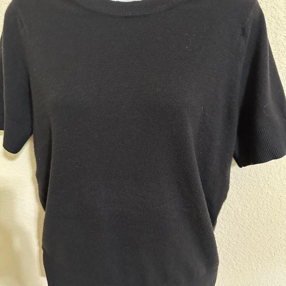 Free Assembly Women's Shirt M Black Crewneck Sweater Casual Basic Office Minimal